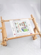 Настольный станок для вышивания крестиком